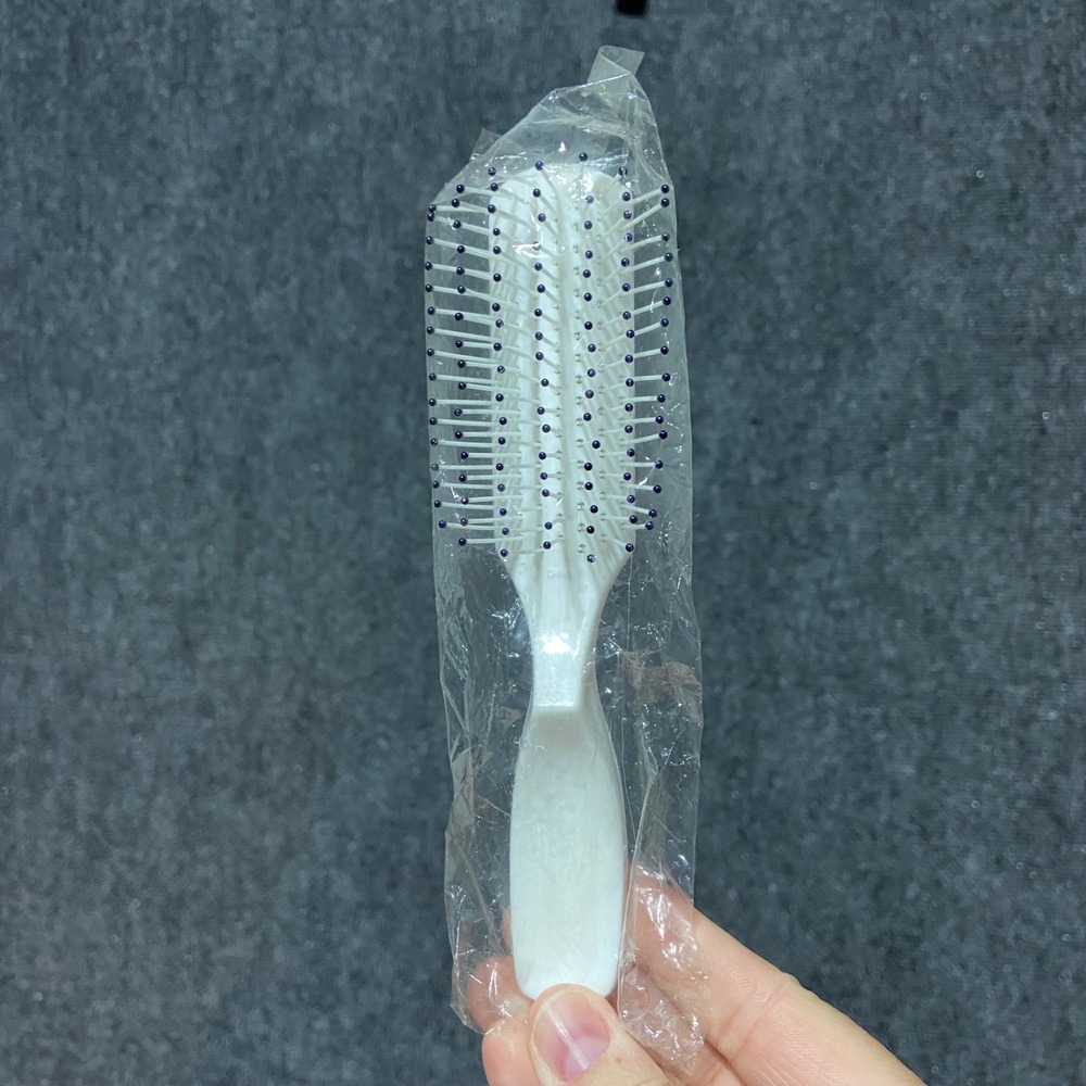VTG Estee Lauder Ball Tipped Small Travel Hair Brush Purse White Plastic Paddle